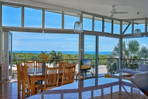 Interior - Oceanview Family Retreat w/ Private Pool & Fast WiFi (Palm Cove)