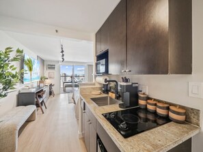 Microwave, stovetop, coffee/tea maker, toaster - 42F Coastal Chic Retreat -Elegant Oceanview Living (Honolulu)