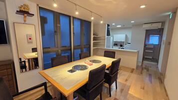 Comfort Villa | Dining