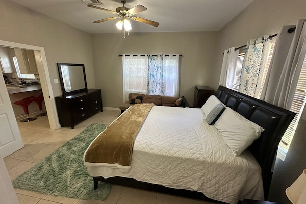 2 chambres, fer et planche Ă repasser, Wi-Fi, draps fournis