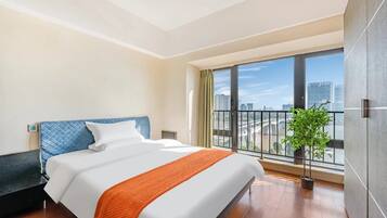 Espacio para trabajar con un portátil y wifi gratis