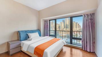 Espacio para trabajar con un portátil y wifi gratis