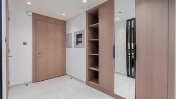 Bügeleisen/Bügelbrett, kostenloses WLAN, Bettwäsche