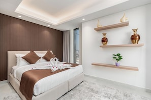 Iron/ironing board, free WiFi, bed sheets - Samaya Holiday Homes Cloud Suites (Dubai)