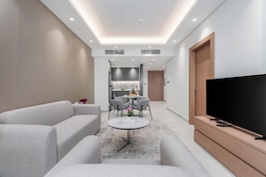Smart TV - Samaya Holiday Homes Cloud Suites (Dubai)