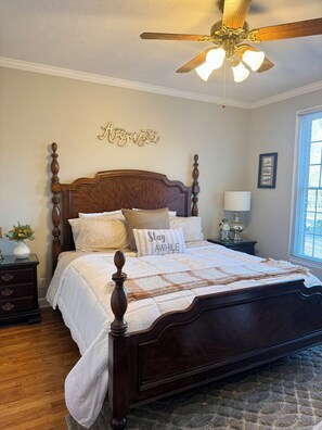 4 quartos, ferros/tábuas de passar roupa, Wi-Fi, roupa de cama