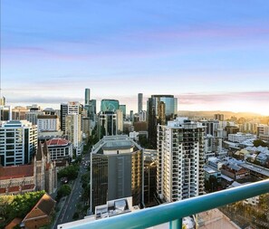 Property grounds - Spacious dual-key 2 BR, 2 baths I Mantra on Queen (Brisbane City)