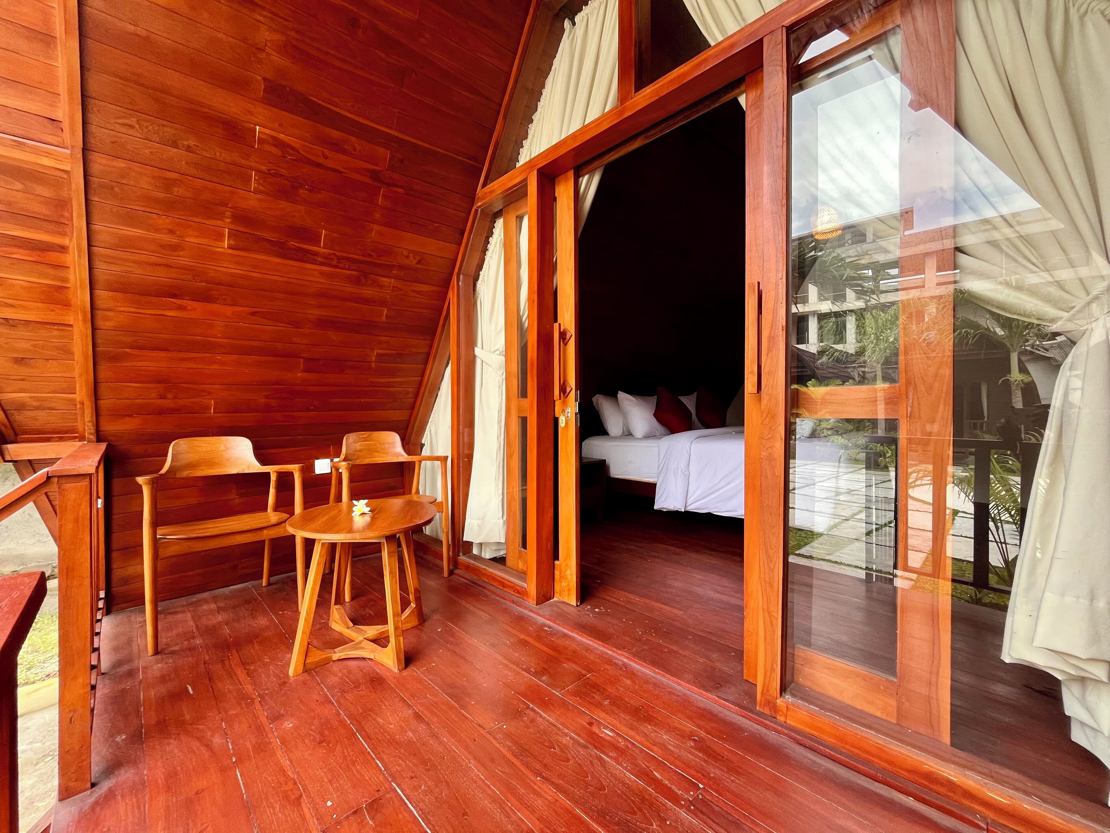 Superior Bungalow, Garden View