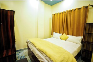 Senior Triple Room, 1 Double Bed | Laptop workspace, free WiFi - BKV Rooms (Varanasi)