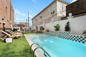 Outdoor pool - The Gisele: 4BR/3BA for 8 | Pool + Streetcar Stop (New Orleans)