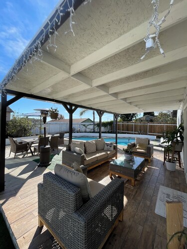 Beautiful 4B house with pool in the Bay area, minutes from , Airpot, TJ, beaches