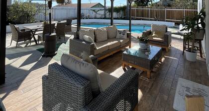 Beautiful 4B house with pool in the Bay area, minutes from , Airpot, TJ, beaches