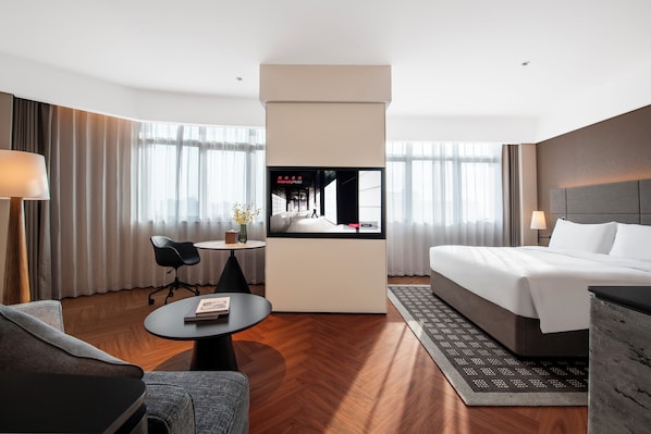 Deluxe Double Room, Housekeeping, City View