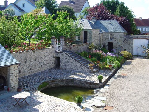 Grande maison avec jardin, proche de la mer et du centre de Cherbourg