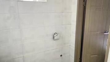 Kahden hengen standard-huone | Kylpyhuone