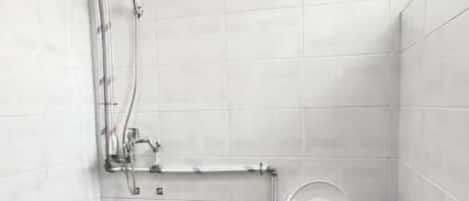 Standard-Doppelzimmer | Badezimmer