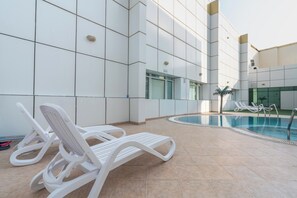Outdoor pool - Samaya Holiday Homes Lake City Suits  (Dubai)