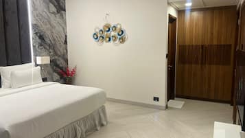 Villa | Desk, free WiFi