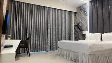 Villa | Desk, free WiFi