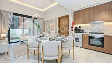 Comfort Apartment | Dining