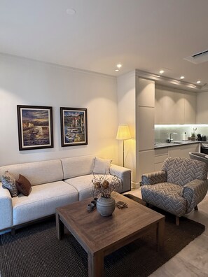 Living area - Lustica Centrale 2-bedroom apartment with pool access (Radovići)