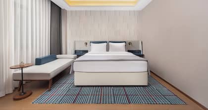 Wanda Moments Neo Qiemo