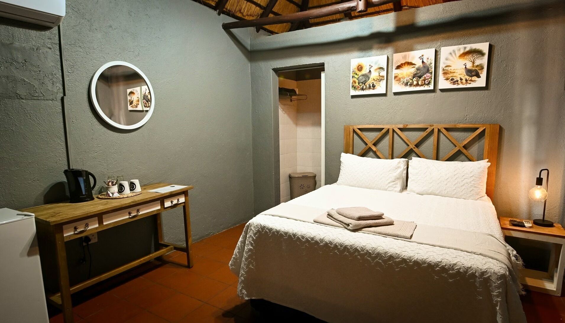 خزنة داخل الغرفة وواي فاي مجانًا