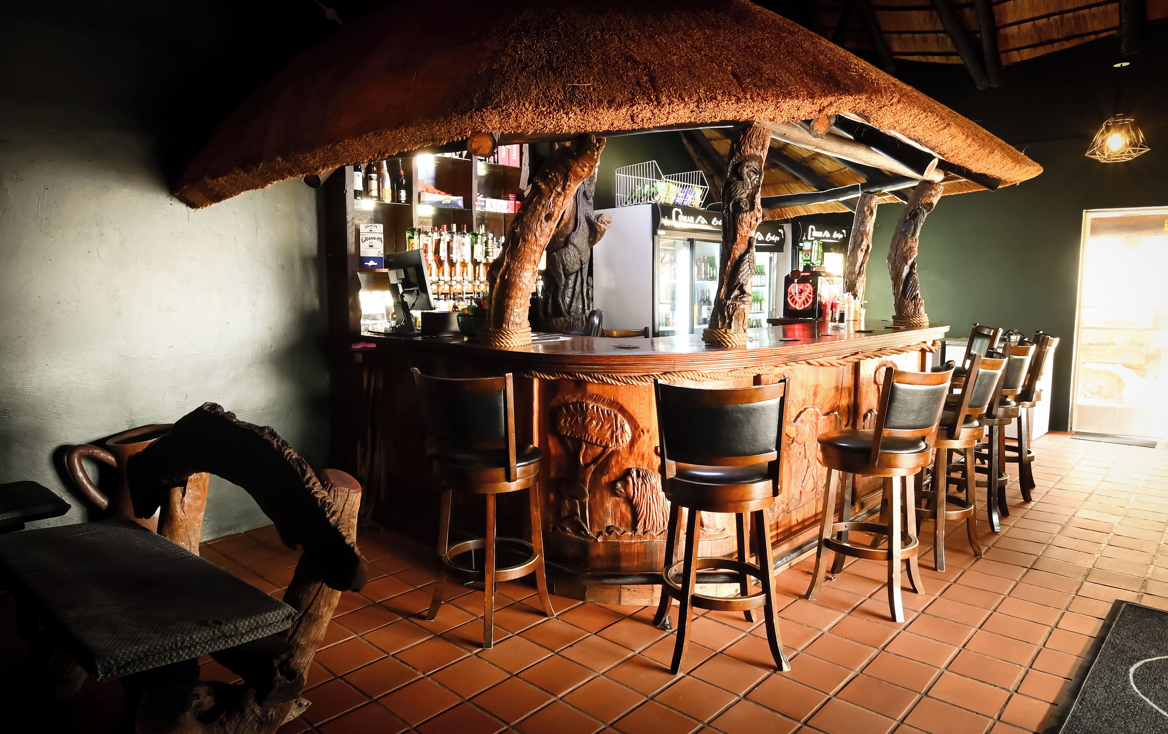 Bar (in der Unterkunft)