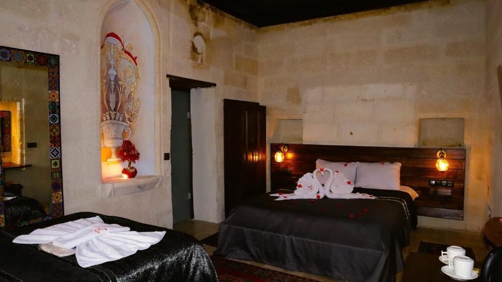 Deluxe Suite, Balcony, City View