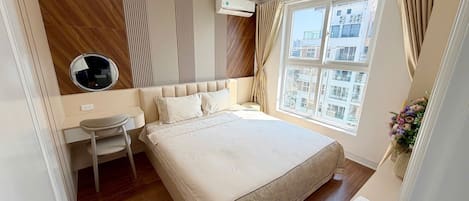 In-room safe, iron/ironing board, free WiFi