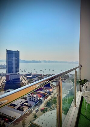 Property grounds - SeaHome (Bai Chay)