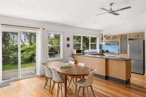 Fridge, microwave, oven, stovetop - Driftwood ~ Spacious and Relaxing Beach House (Bendalong)