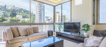 Alti 3-BR Apt by Santa Maria Jal el Dib