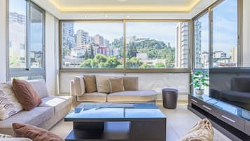 Apartment, 3 Bedrooms, Kitchen, City View | Living area | Smart TV, Netflix, streaming services