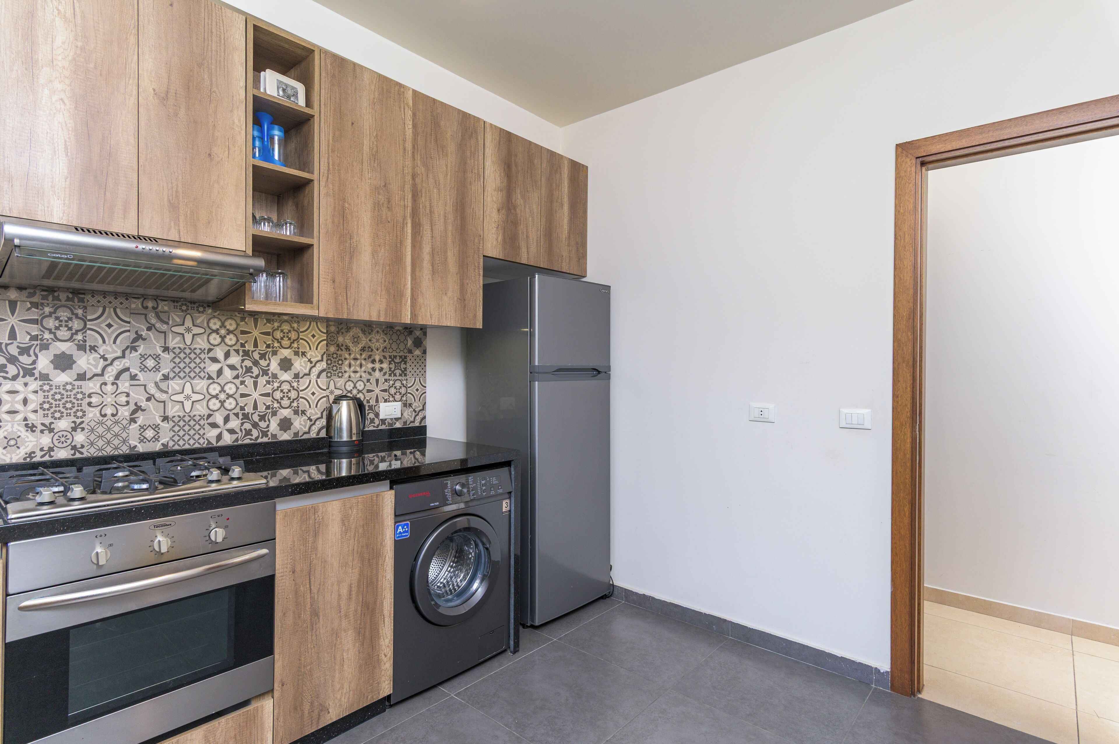 Departamento, 3 habitaciones, cocina, vista a la ciudad | Cocina privada | Refrigerador con congelador, microondas, horno y parrilla de estufa 