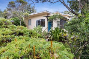 Exterior detail - Elanora ~ Original Beach Cottage (Bendalong)