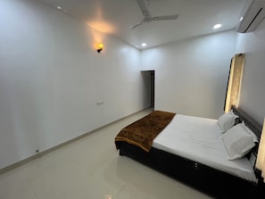 Habitación Deluxe | Escritorio, espacio para trabajar con laptop y wifi gratis 