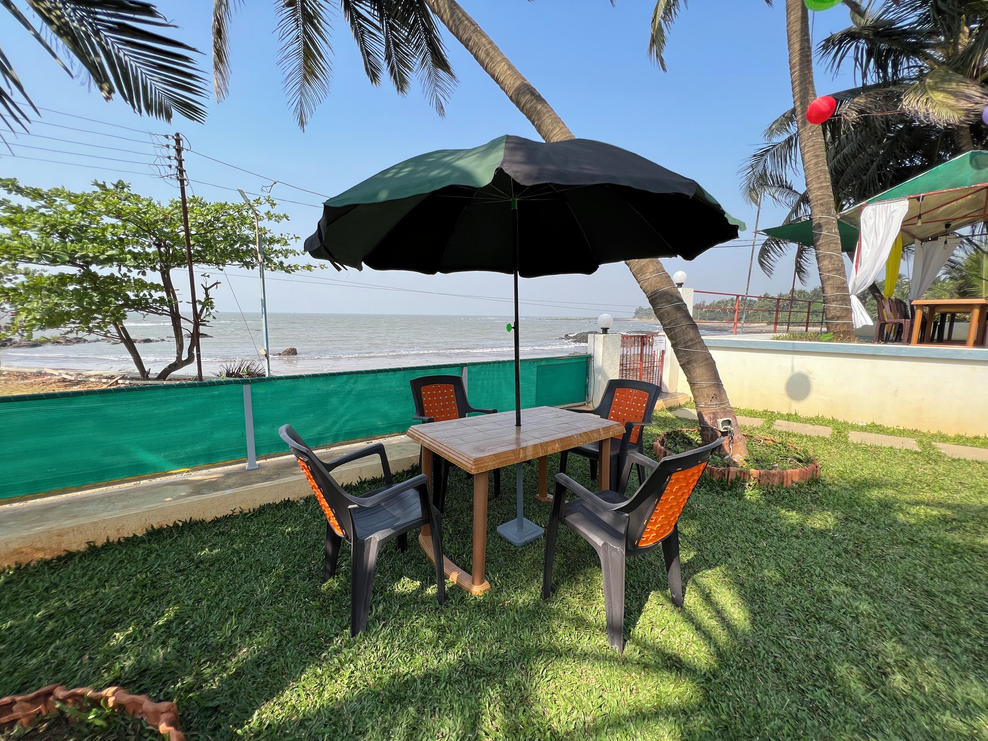 Deluxe Room | Outdoor dining