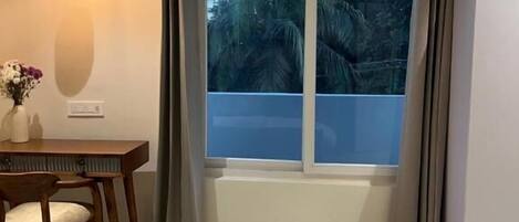 Executive Apartment, Balcony, Partial Lake View | In-room safe, laptop workspace, blackout curtains, soundproofing