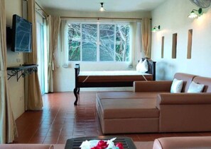 Interior - Baanpaya pano (Mae Rim)