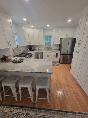 Microwave, oven, stovetop, dishwasher