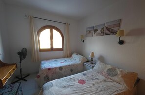 1 Schlafzimmer, Bügeleisen/Bügelbrett, Internetzugang, Bettwäsche