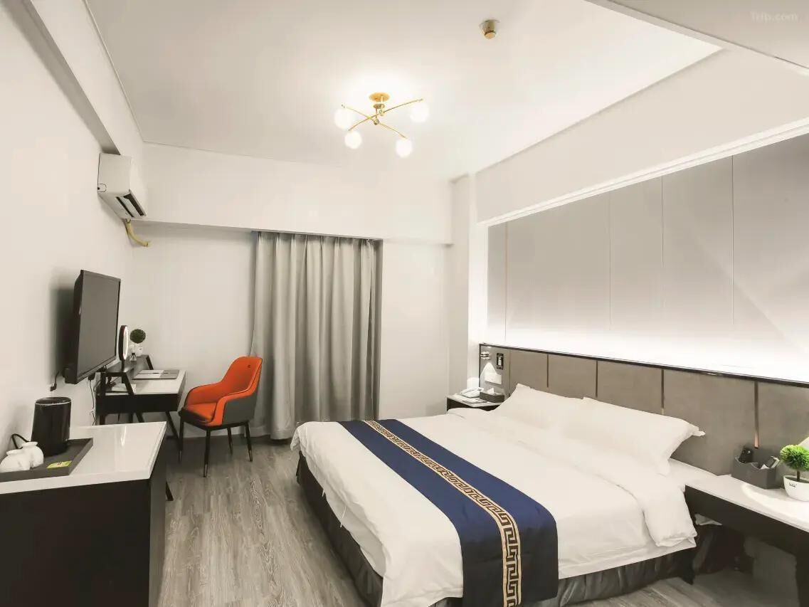 Basic Double Room, City View | Laptop workspace, free WiFi