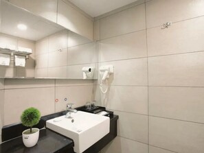 Chambre Double, vue ville