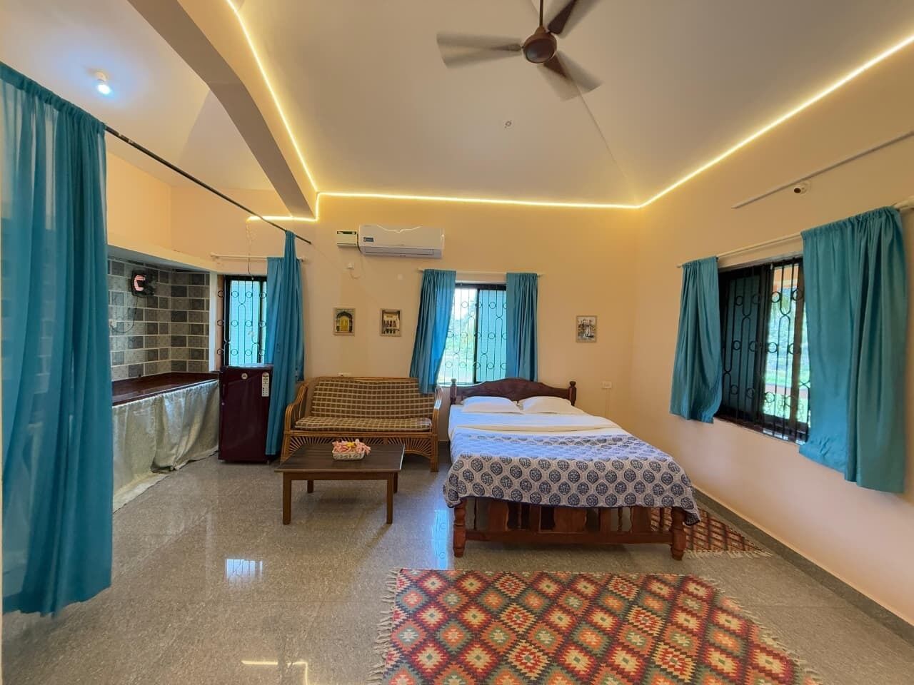 Deluxe Room | Free WiFi