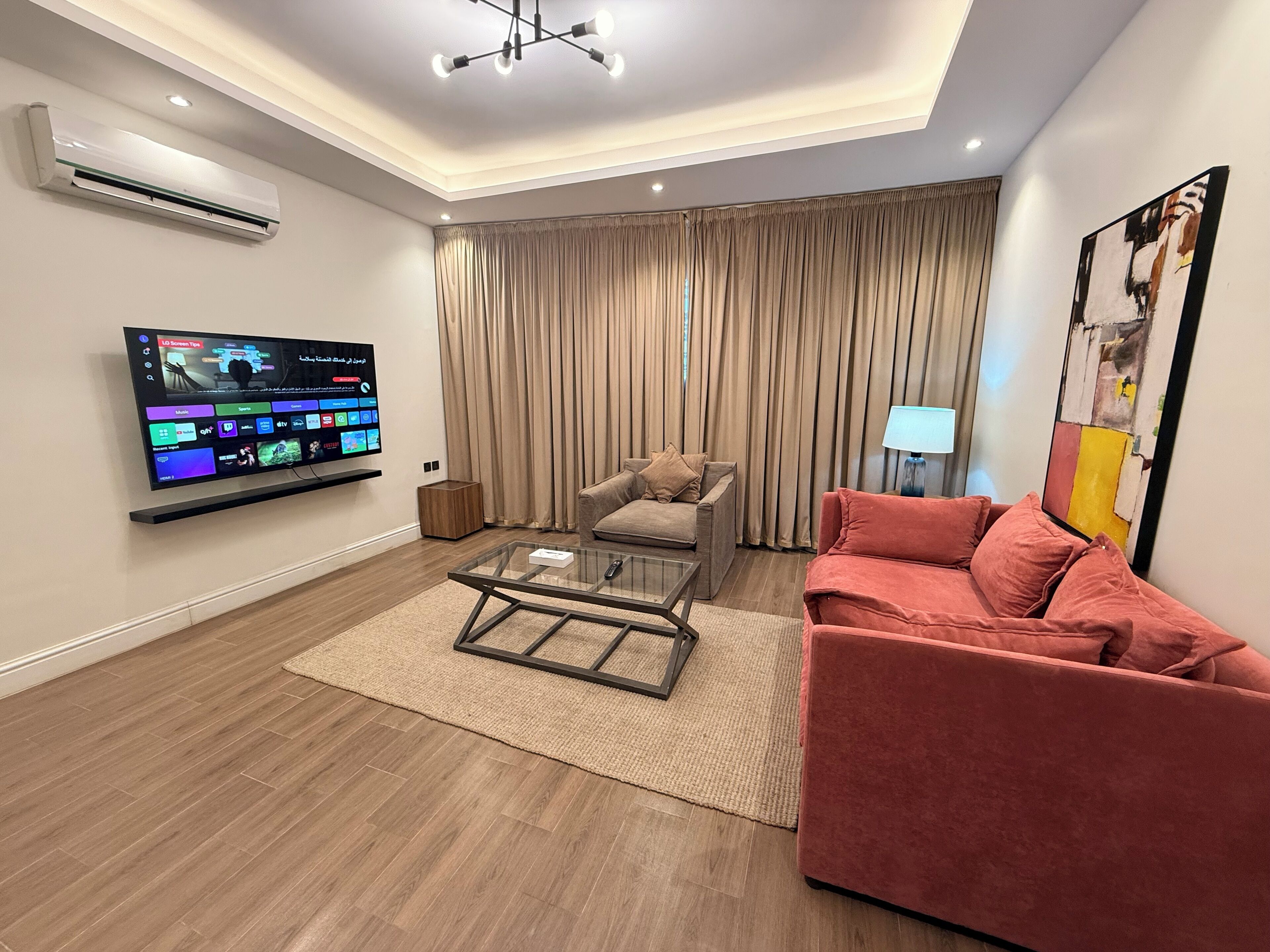Family Suite, 1 King Bed, City View, Tower | Living area