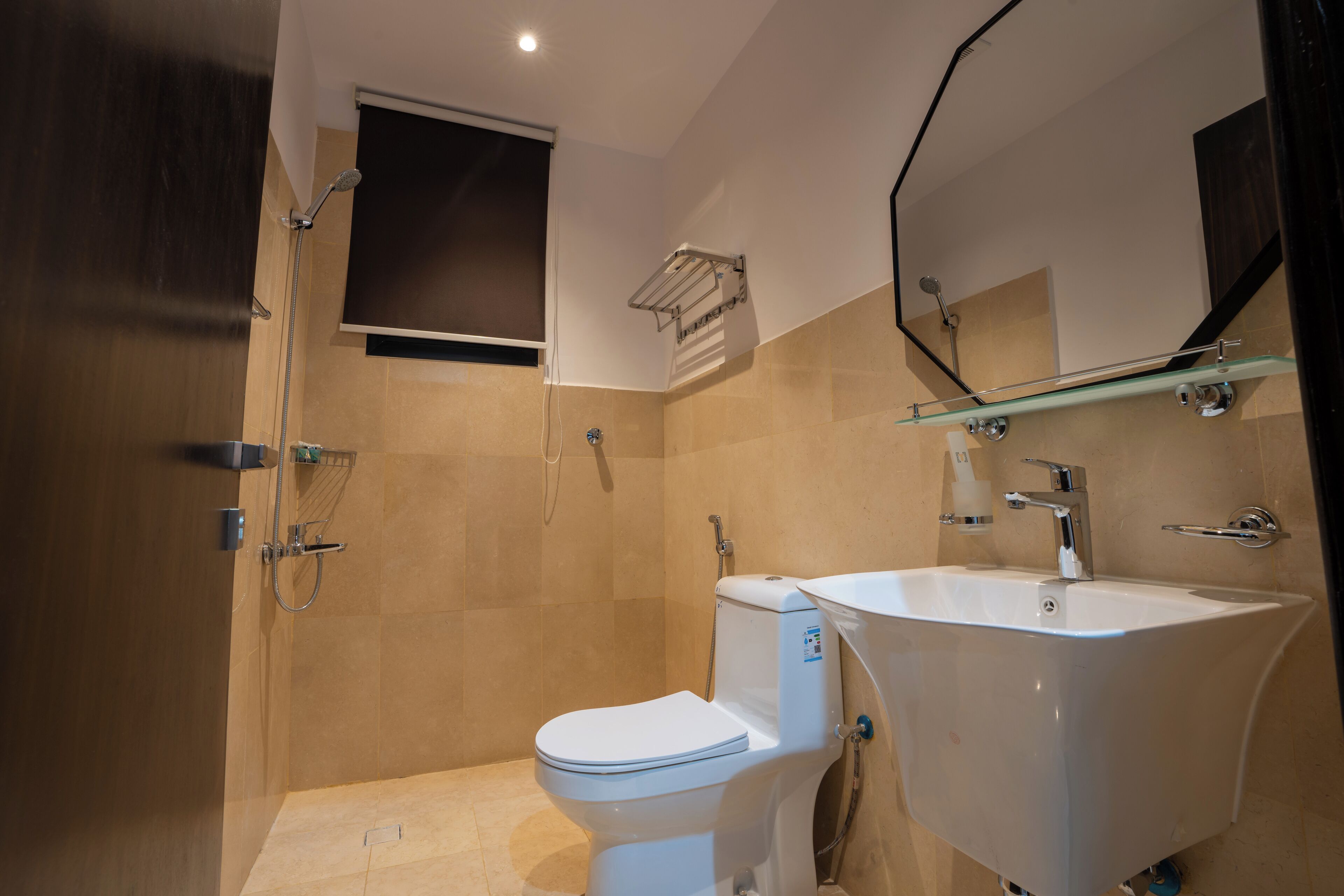 Familiesuite - 1 kingsize-seng - byudsigt - tårn | Badeværelse | Gratis toiletartikler, håndklæder, Sæbe, Shampoo