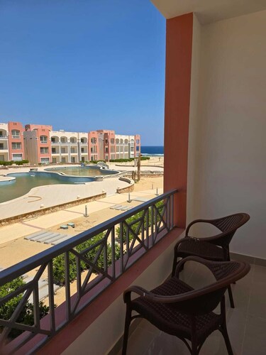 Oyster Bay Beach Suites Luxury Studio with a sea view