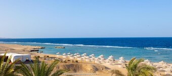 Oyster Bay Beach Suites Luxury Studio with a sea view