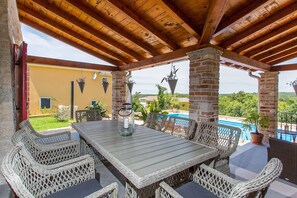 Outdoor dining - Villa Stupenda (100511-K1) - Porec (Porec)